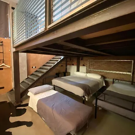 B2in & Office Bed & Breakfast 3*