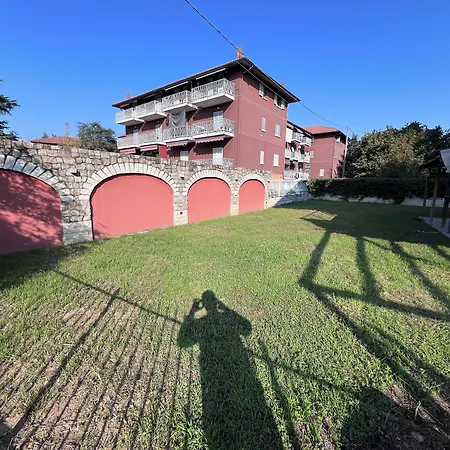 B2in & Office 4* Capriate San Gervasio